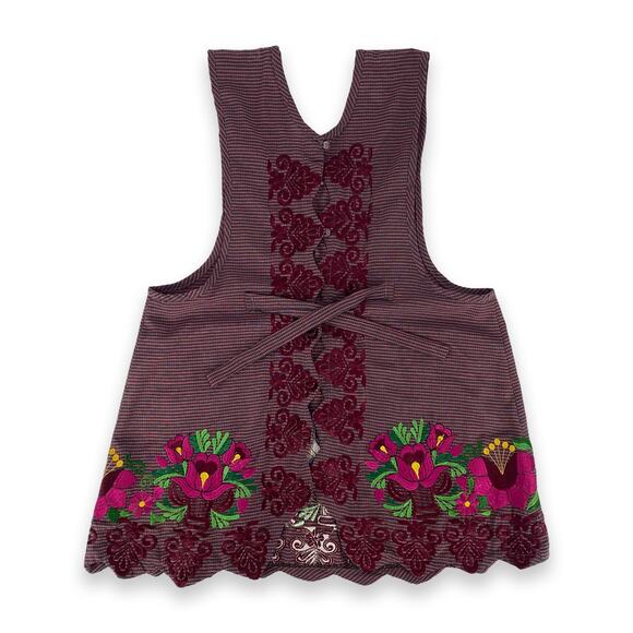 Pink Mexican Embroidered Apron – Premium Cotton Blend Apron with Fucsia Floral - Picture 6 of 8